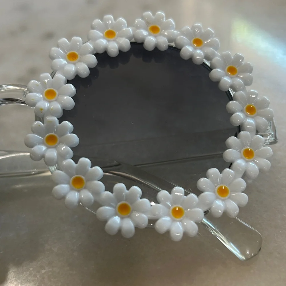 Daisy Round Sunglasses Floral Design for Costume Parties, Festivals, Retro, Gift